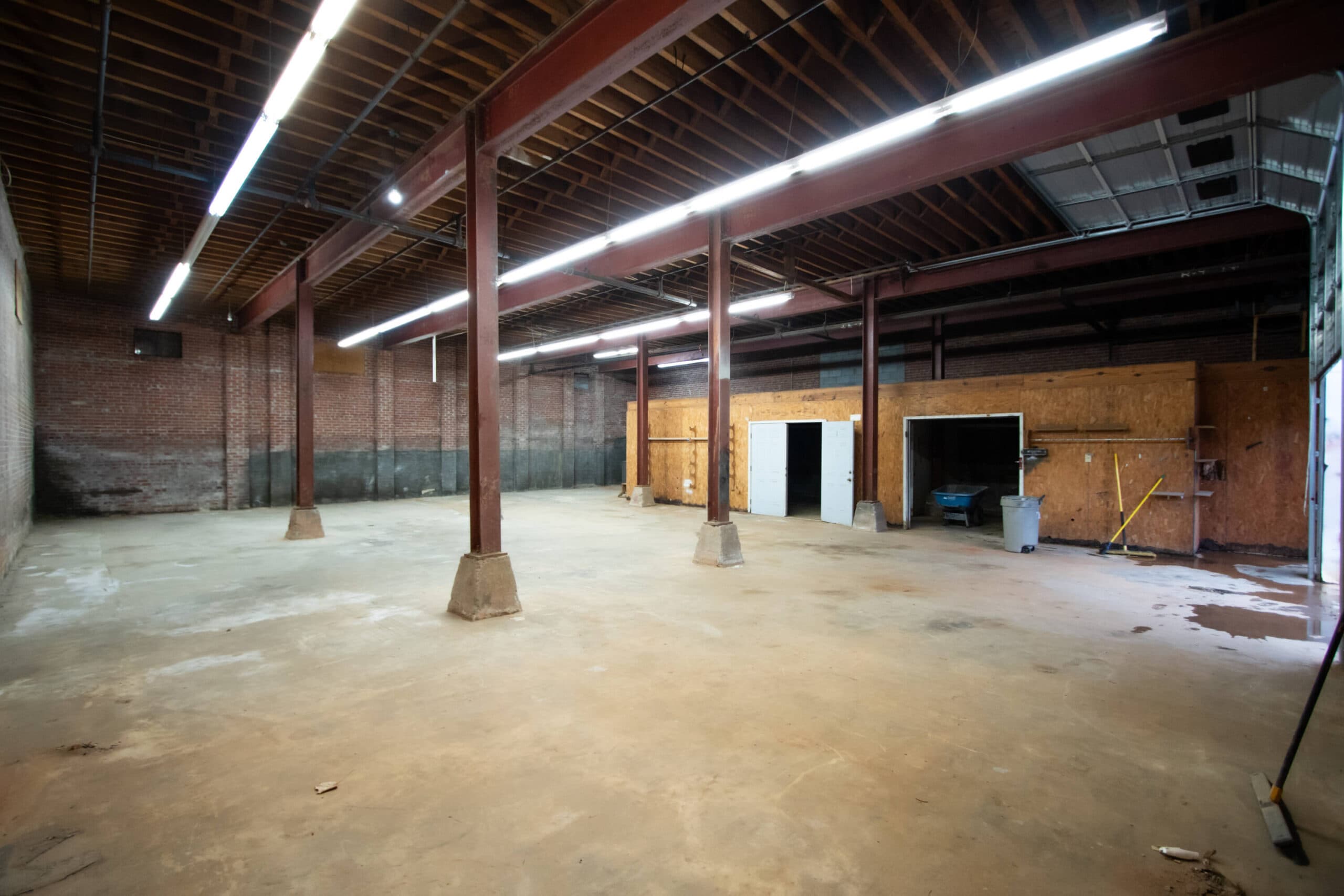Warehouse Space near downtown Seneca! photo 2