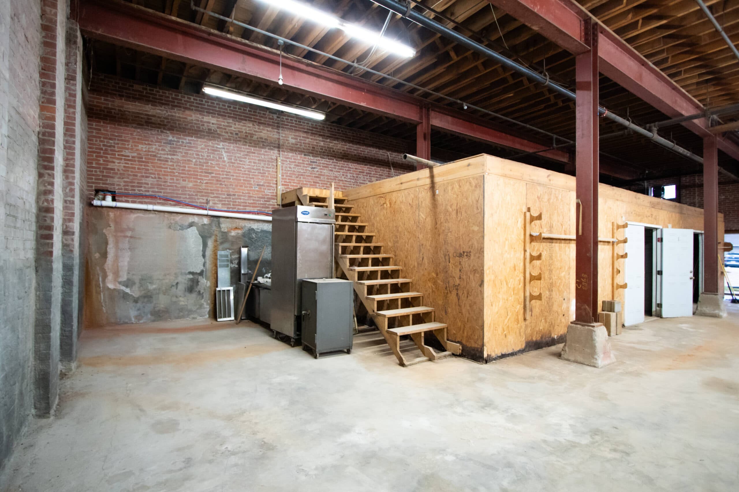 Warehouse Space near downtown Seneca! photo 3