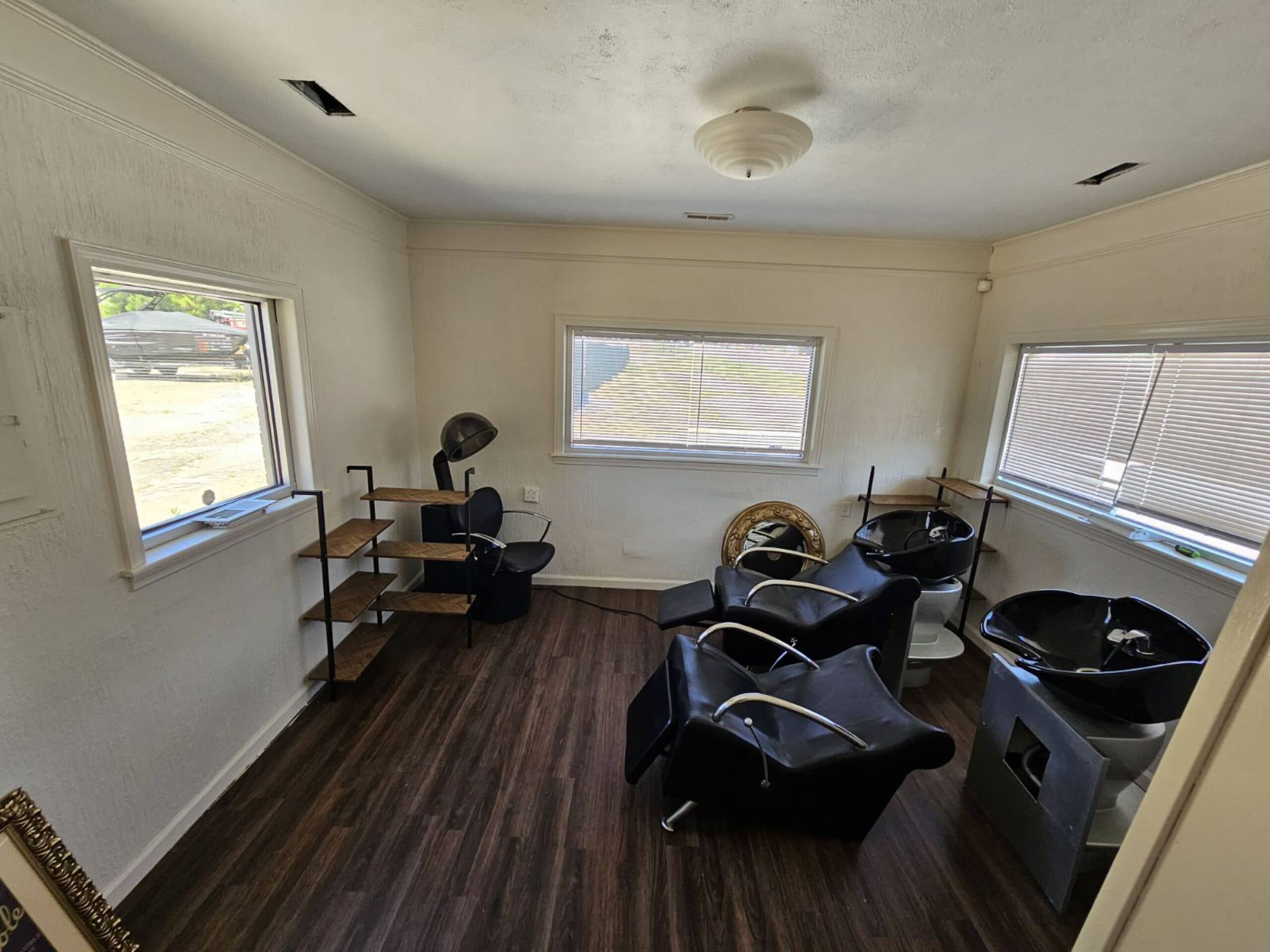 Mixed Use Property- Seneca- Near HWY 123- High Traffic photo 16