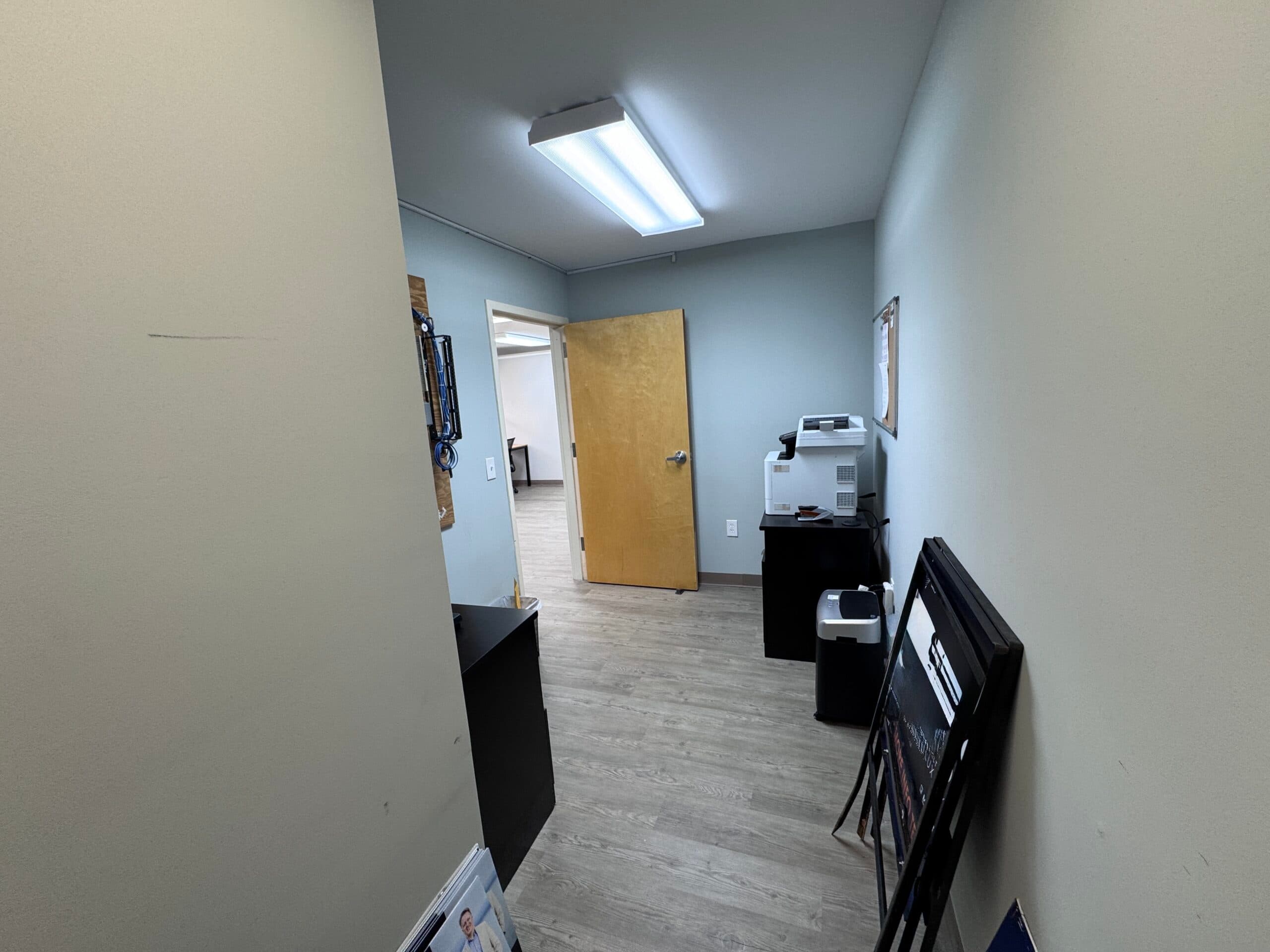 3 Office Suite- Seneca- Off HWY 123 photo 11
