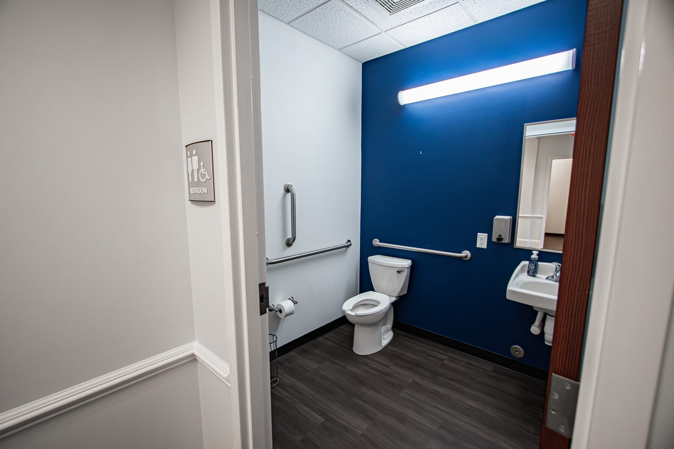 Office Suite in Clemson- 1,642 SQ FT- off HWY 123! photo 17