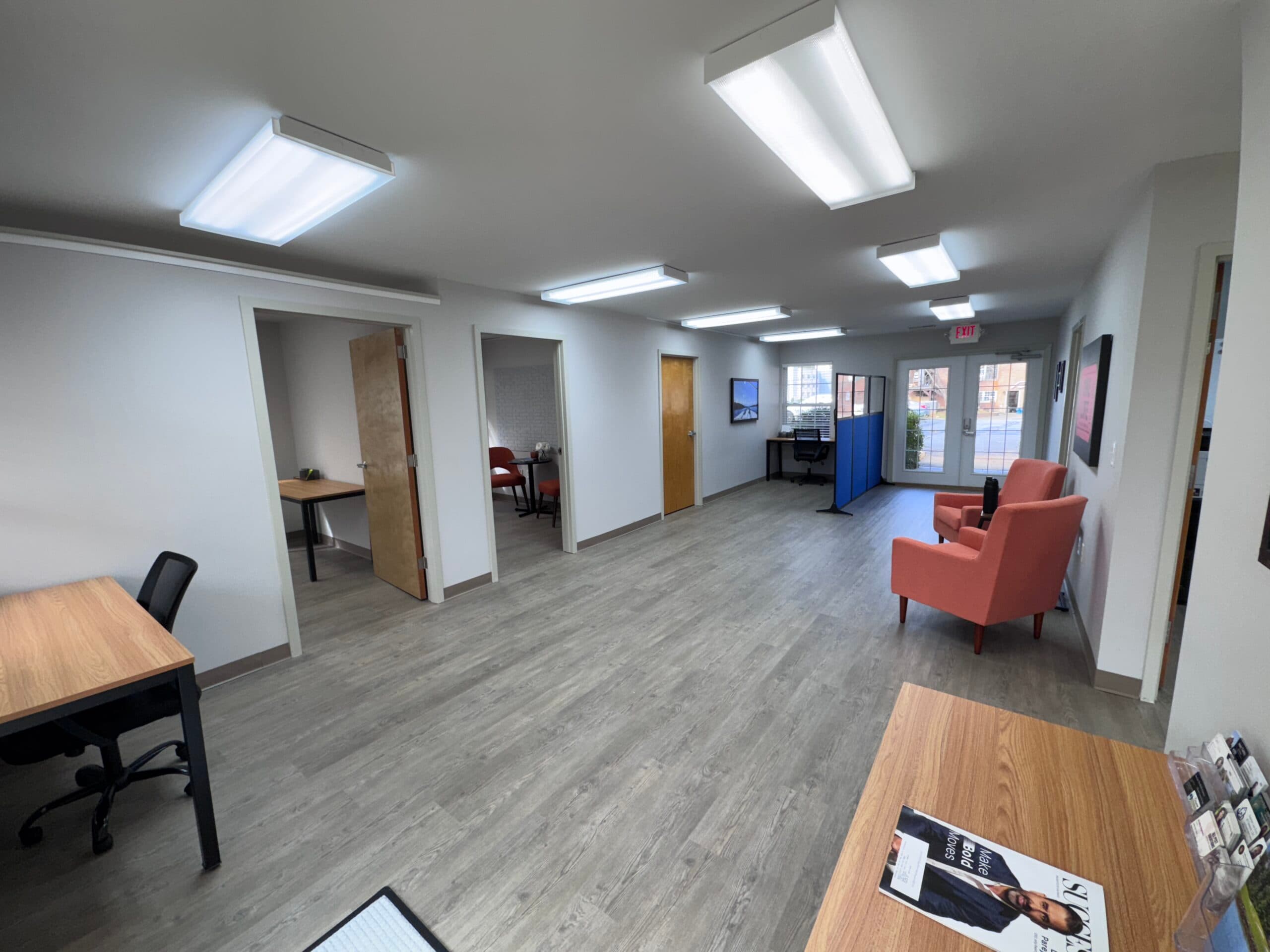 3 Office Suite- Seneca- Off HWY 123 photo 3