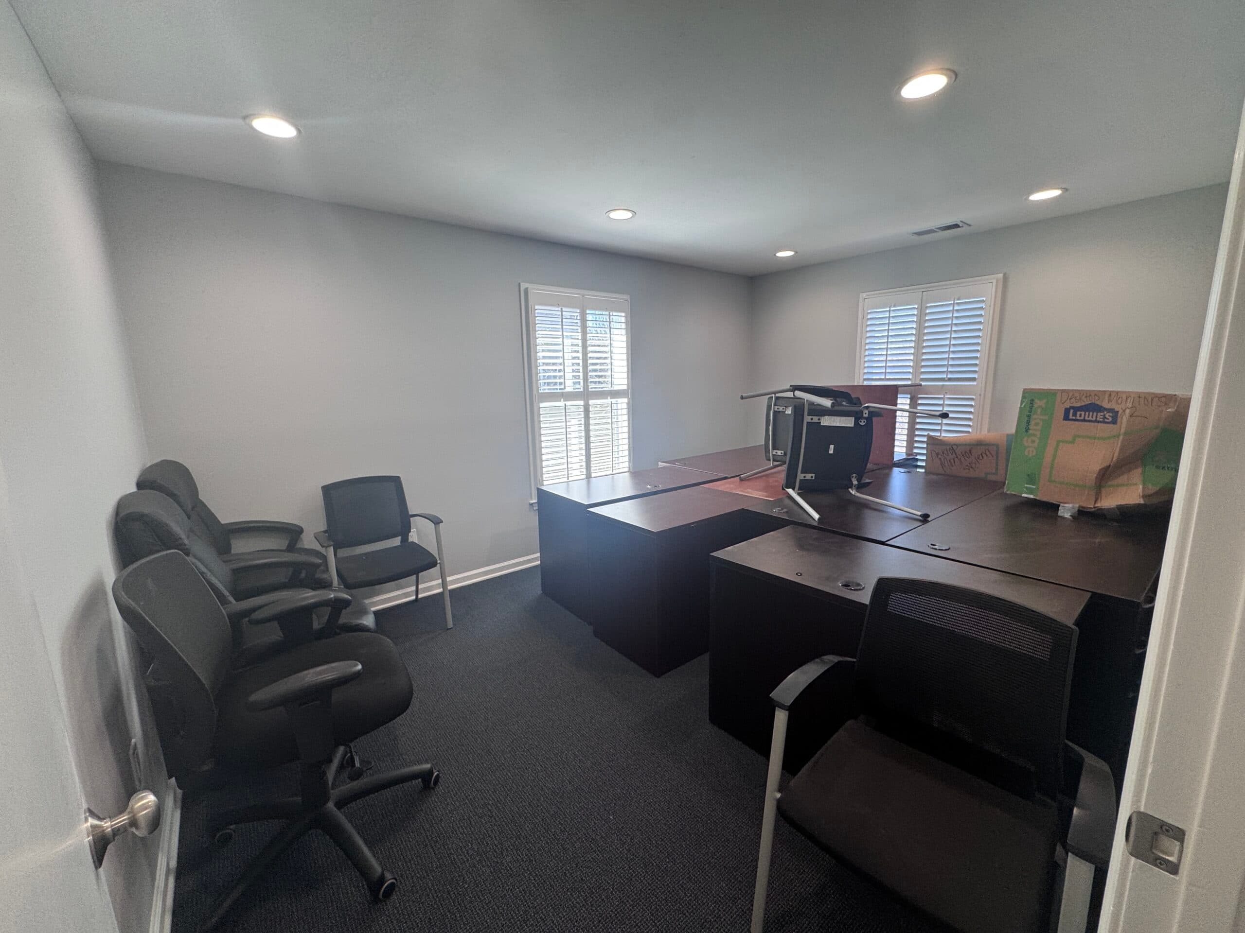 7 Office Suite- 1,600 SQ FT- Seneca photo 10