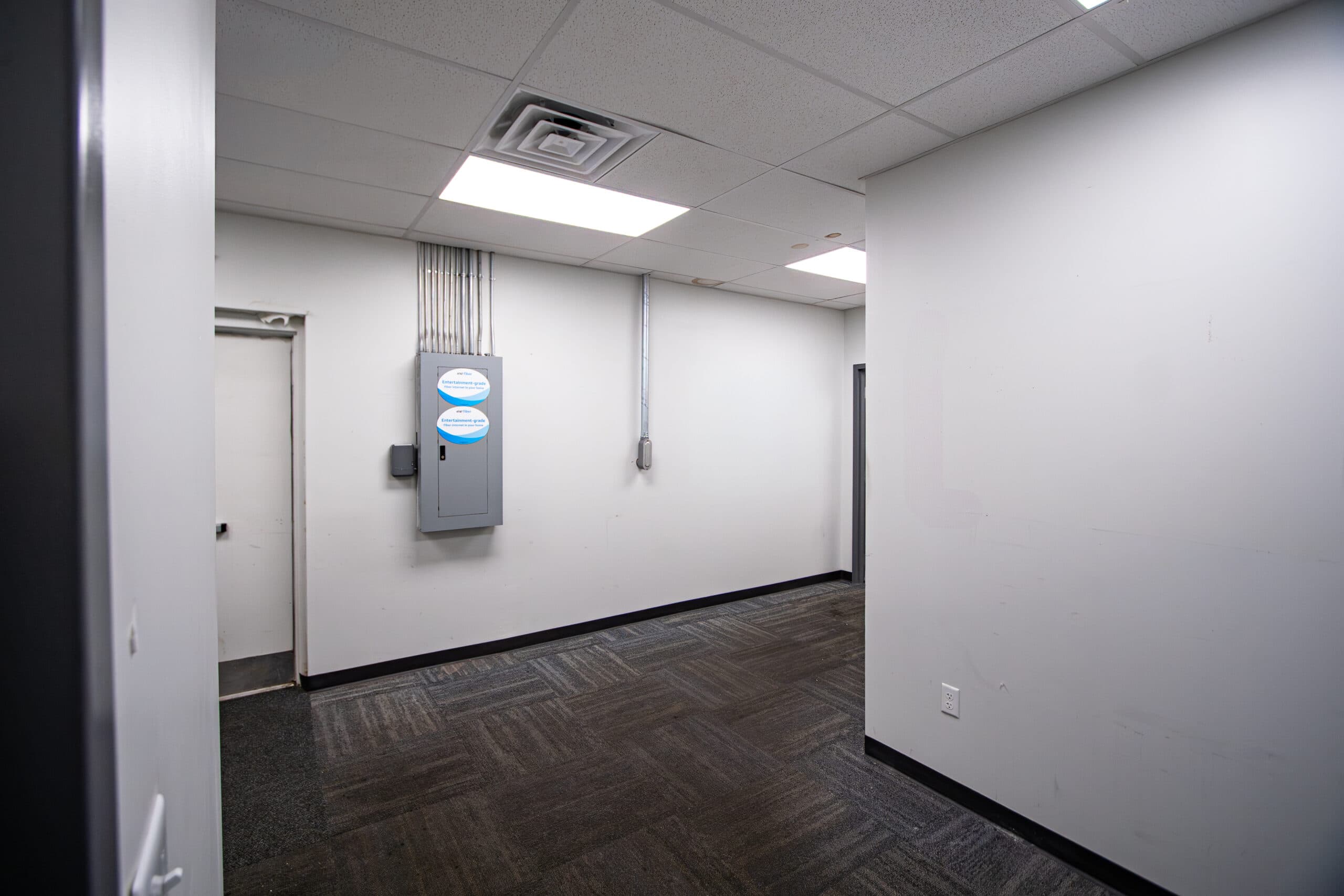 Prime Retail Space For Lease- Pickens- Heavy Traffic photo 7