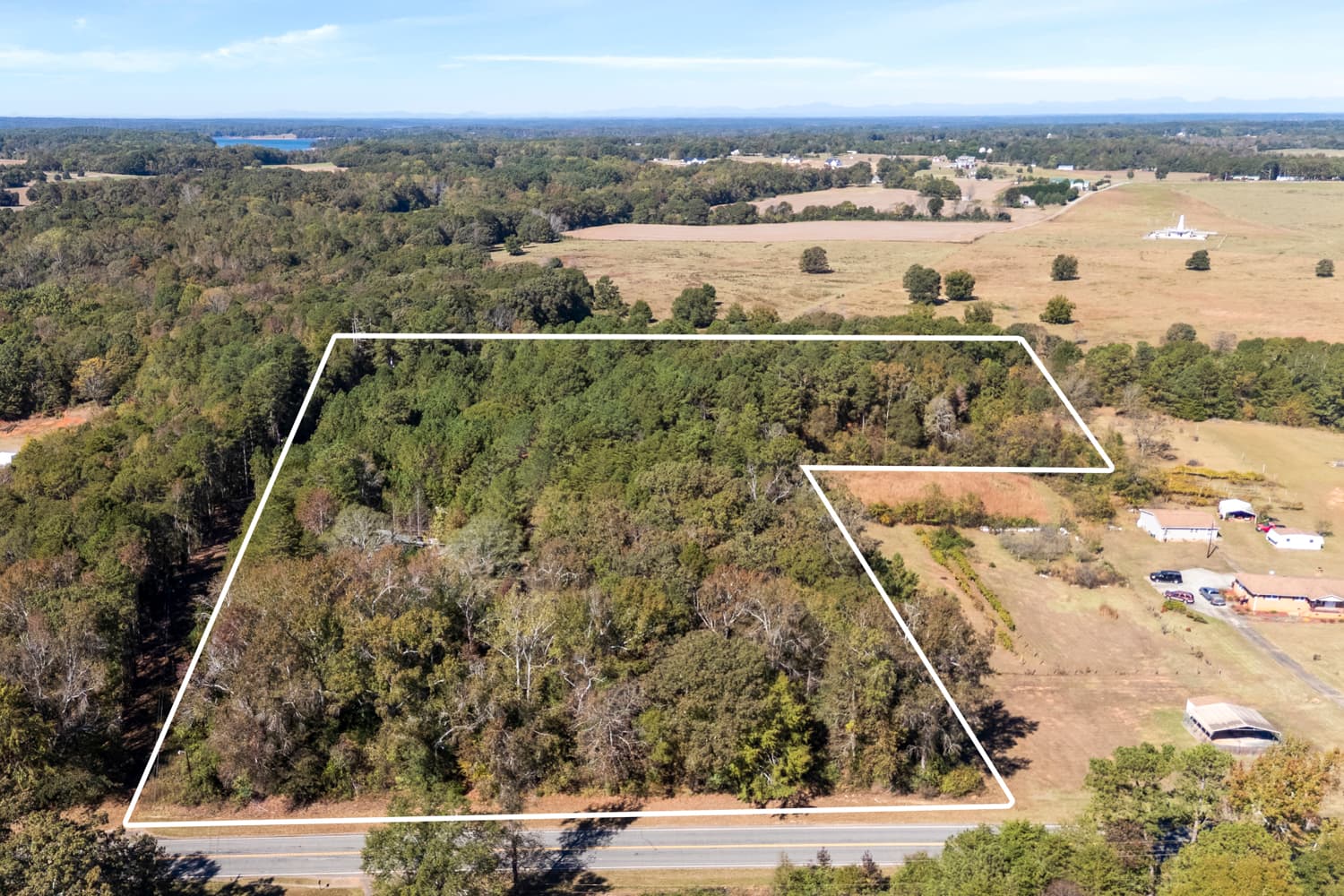 8 Acres Land- HWY 29- Near Lake Hartwell- No Zoning photo 2
